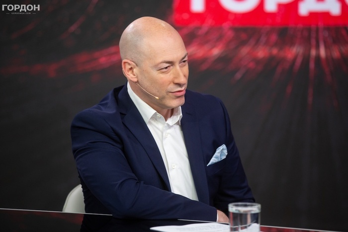 Хочу посоветовать Соловьеву посмотреть на свои руки. На его руках кровь и украинцев, и россиян (Видео)