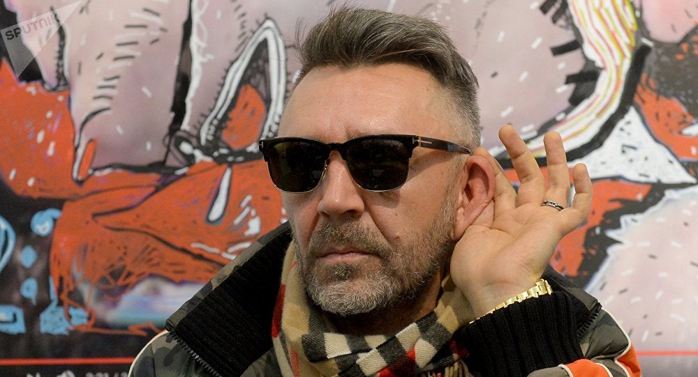 Шнуров в стихах распек российских чиновников за бездействие