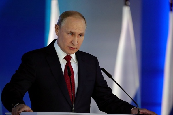 "УкрАинцы", странные шутки и дружба с Зеленским: что наговорил Путин об Украине в интервью ТАСС