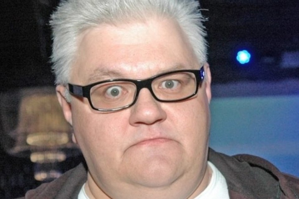 С кем примиряться? С Пушилиным? Ну позовите его, примиритесь! Выпейте с ним водки на нейтральной зоне.