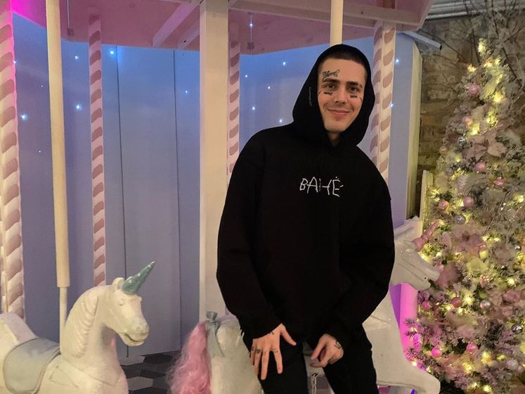 "Он прокричал мне: "Я сын Порошенко". Росийский рэпер Face о сыне экс-президента Украины на своем концерте