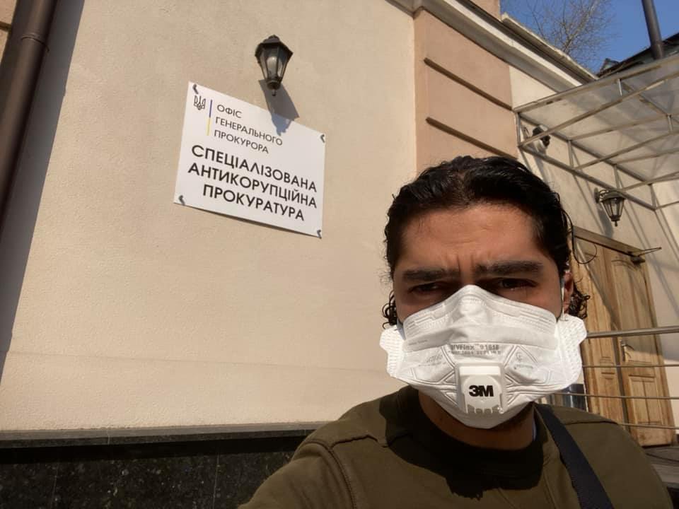 «Это не первое апреля, а полный п***ц»: К Леросу приехали сотрудники СБУ