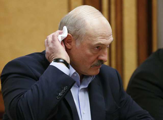 Белорусь — коронавирусная бомба для Европы - Лукашенко запретил закрывать церкви