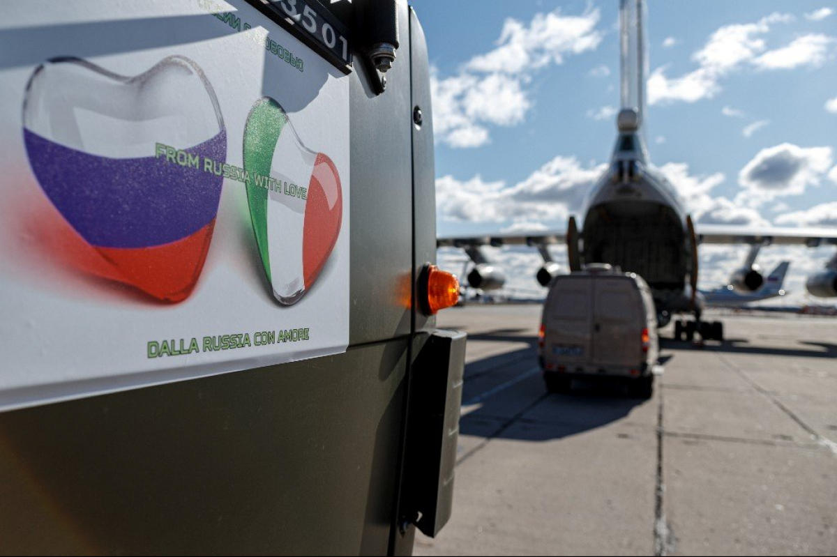 Россия выставила Италии «счет» за помощь в борьбе с COVID-19