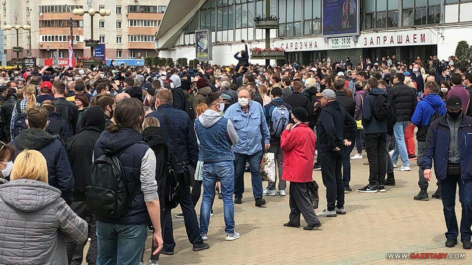 «И вот это чуть-чуть как раз диктатор и гарантирует»