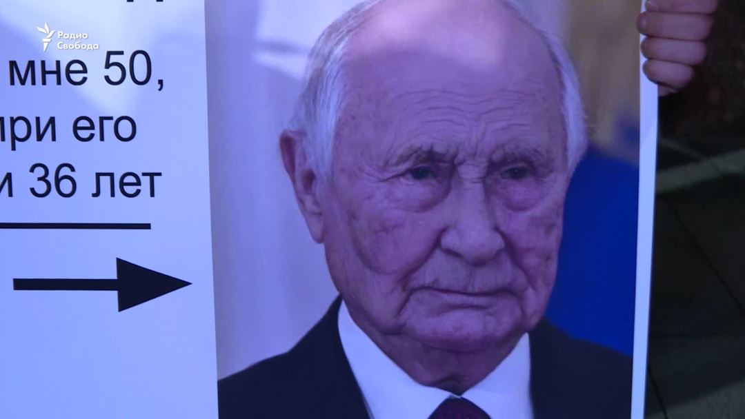 Путь, по которому после обнуления обречена идти Россия, – иранско-венесуэльский. Режим будет держаться на насилии и порожденном им страхе