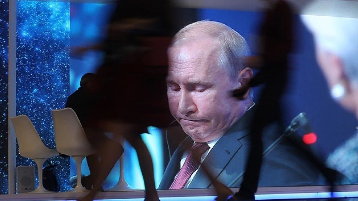 Как Путину спастись от бунта: он проиграл, и в РФ сносит крышку – российский оппозиционер
