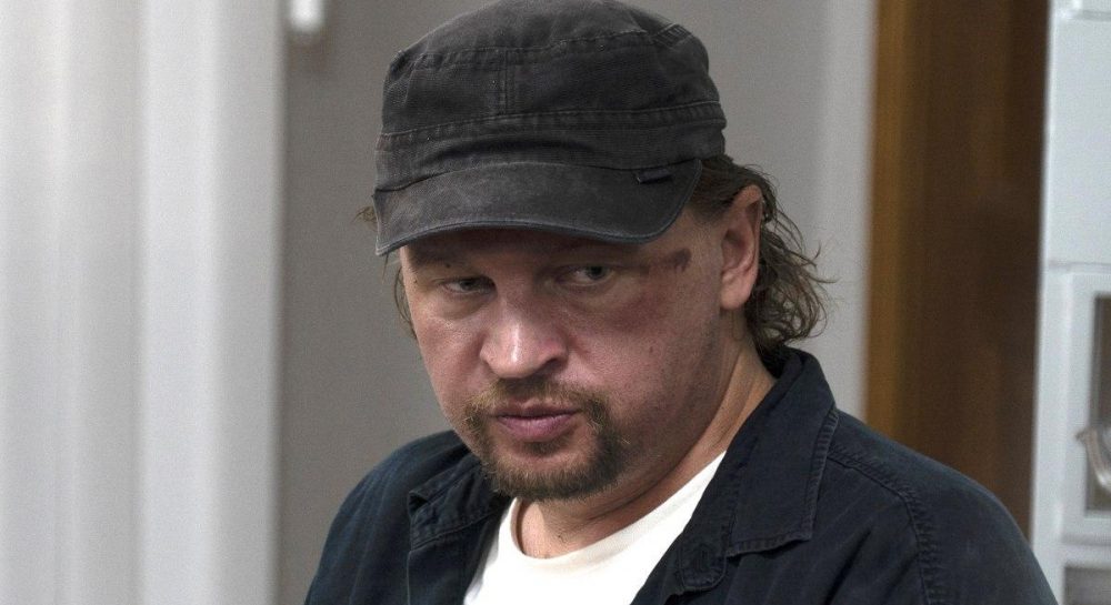 Луцкий террорист Кривош раздавал своим заложникам деньги и извинялся. Видео
