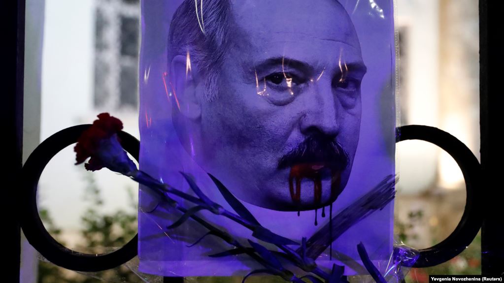 Психиатр: Лукашенко страдает той же паранойей, что и диктатор Сталин