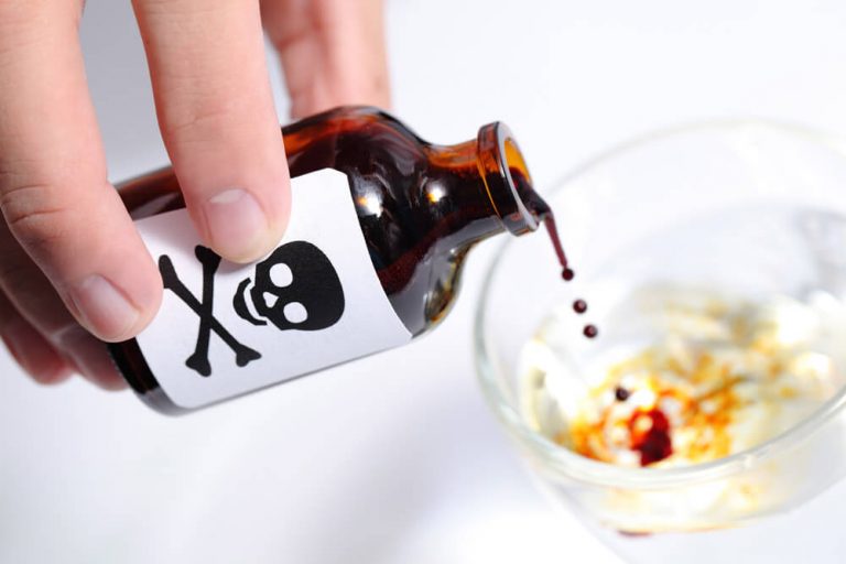 «Во-первых, ради запугивания остальных, во-вторых — из садизма…»