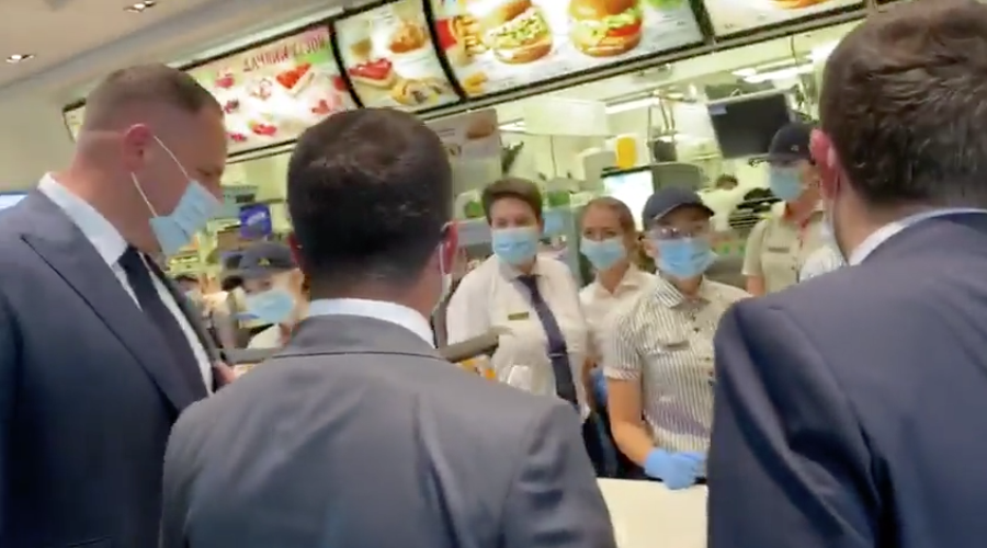 Пиарщики Зеленского решили повторить кейс с шаурмой