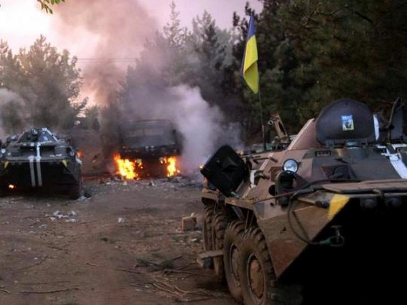 Украинский боец об Иловайской трагедии: летали ноги-руки, обожженные тела вылезали из БМП