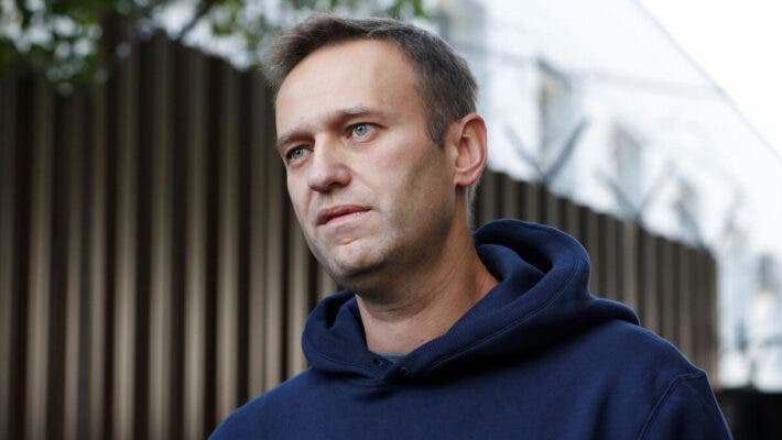 Контрольный выстрел: Скрипалей и Навального отравила российская власть