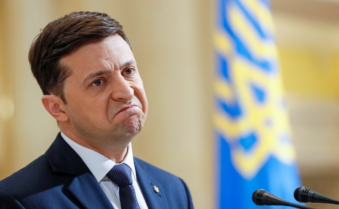 Никто не собирается проводить опрос по-настоящему. Он заранее запланирован так, чтобы результаты можно было объявить любые - журналист