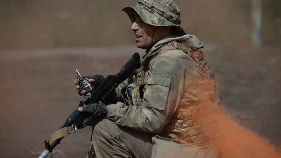 Азербайджан применил высокоточное оружие против Армении: а Россия устанавливает лагеря между Азербайджаном и Арменией