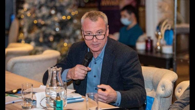 Хватал полицейских за одежду и угрожал должностью: Замминистра Немилостивый попался пьяным за рулем. Его сразу уволили