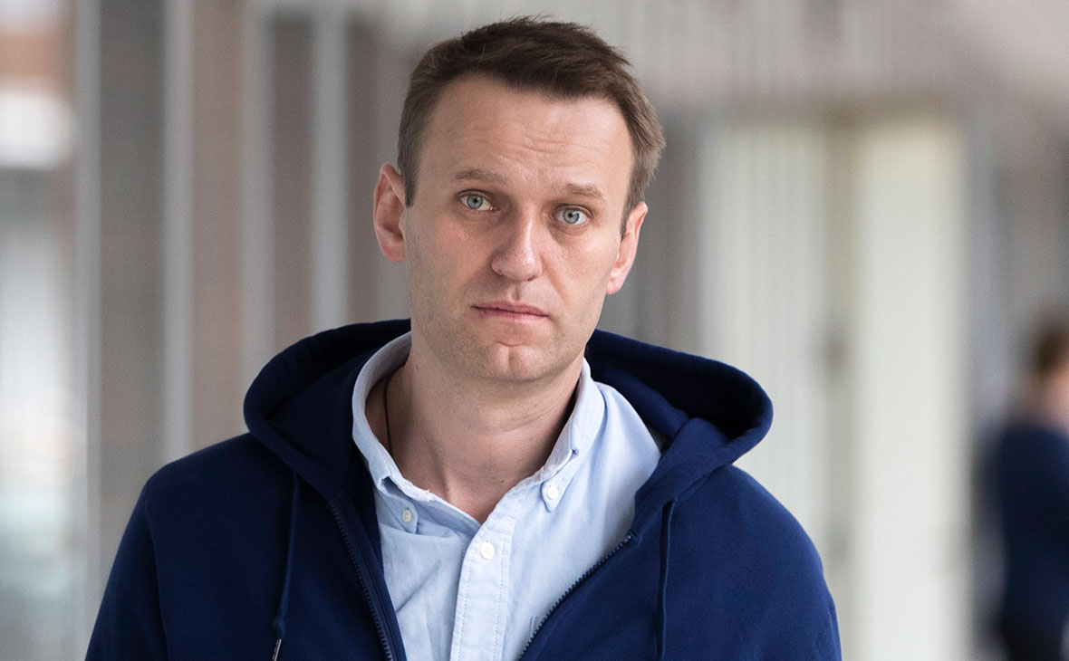 Сторонники  Навального проводят параллели с Гарри Поттером – "мальчиком, который выжил"