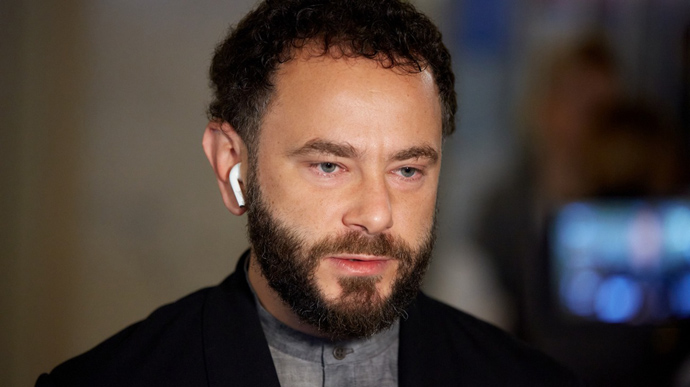 Опасный "слуга": что грозит Банковой в случае изгнания Дубинского из фракции