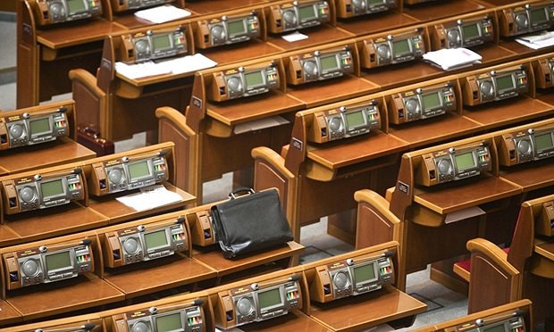 У Зеленского готовятся к роспуску Рады. Озвучена причина