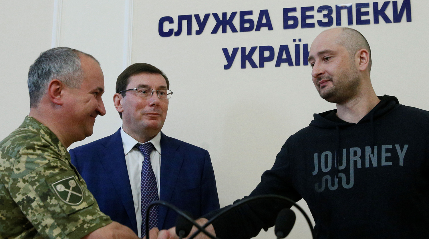 Бабченко: Когда государственные институты начинают разваливаться и превращаться в какой-то мелокомстительный балаган, я это чувствую