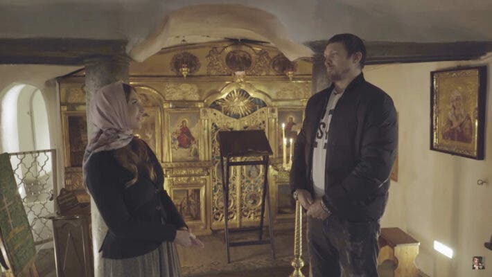Усик снялся в фильме жены Медведчука и рассказал о том, как пережил тяжелую болезнь