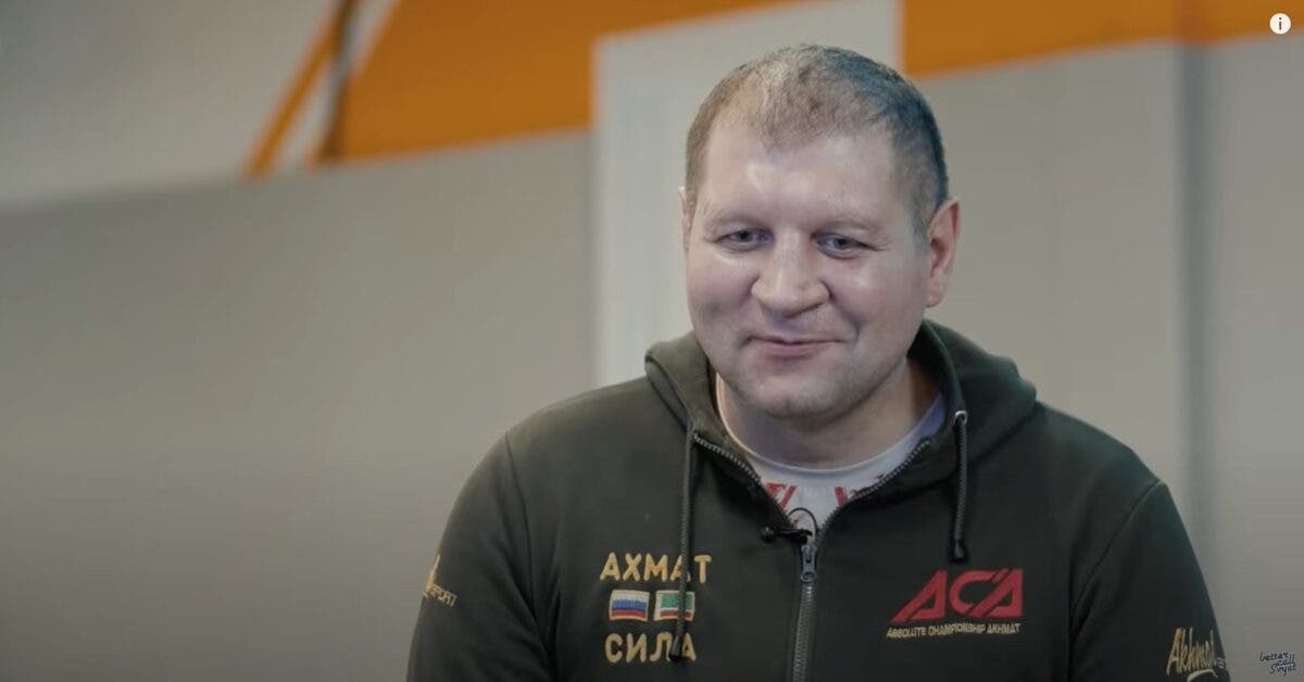 «Я — декан, закончил деканат»: Звезда российского MMA опозорился, говоря о своем образовании