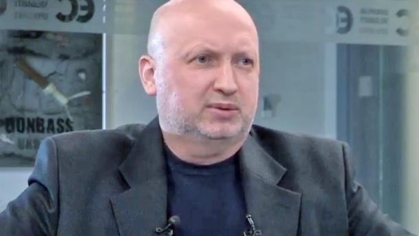 "Наши военные не хотели атаковать Донецкий аэропорт, потому что боялись, что Ринат Ахметов ... выставит за него счет", - Турчинов