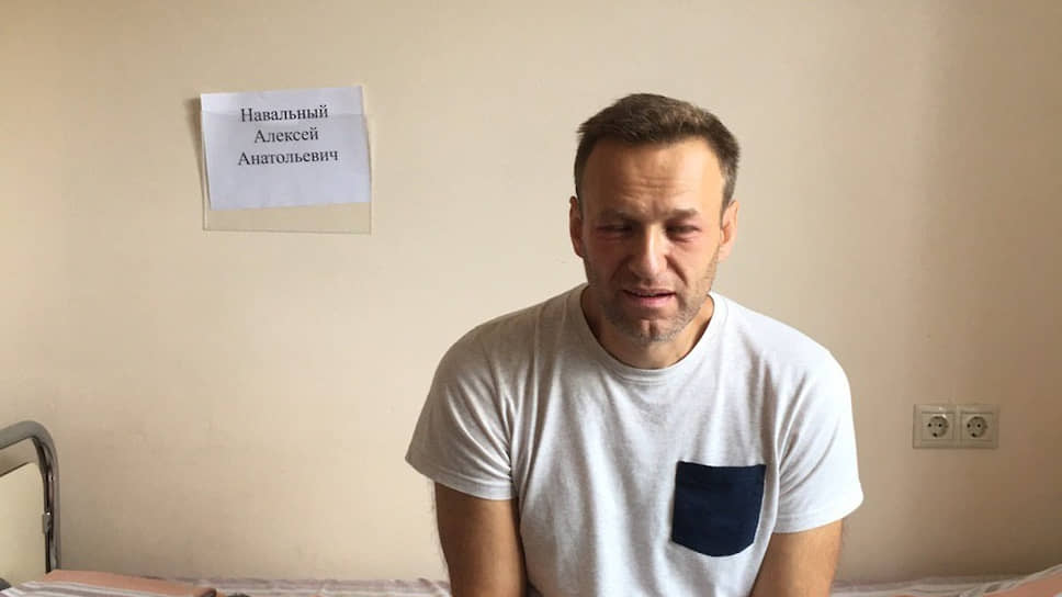 В колонии у Навального резко ухудшилось здоровье: отнимается нога и болит спина