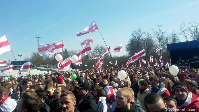 В Беларуси отмечают День Воли - протесты и задержания: фото и видео
