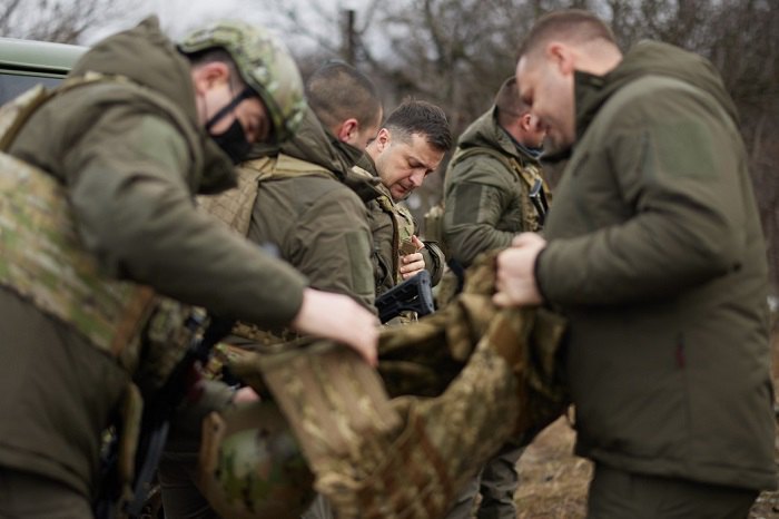 Нужно просто продолжать стрелять: фиаско переговоров по Донбассу