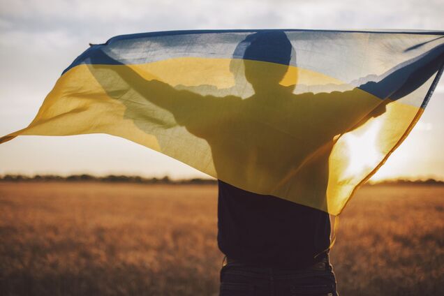 У нас "народ плохой"? А кто его будет воспитывать?