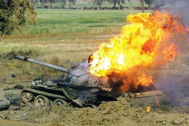 В РФ взорвался танк военных, участвовавших в агрессии против Украины. Видео