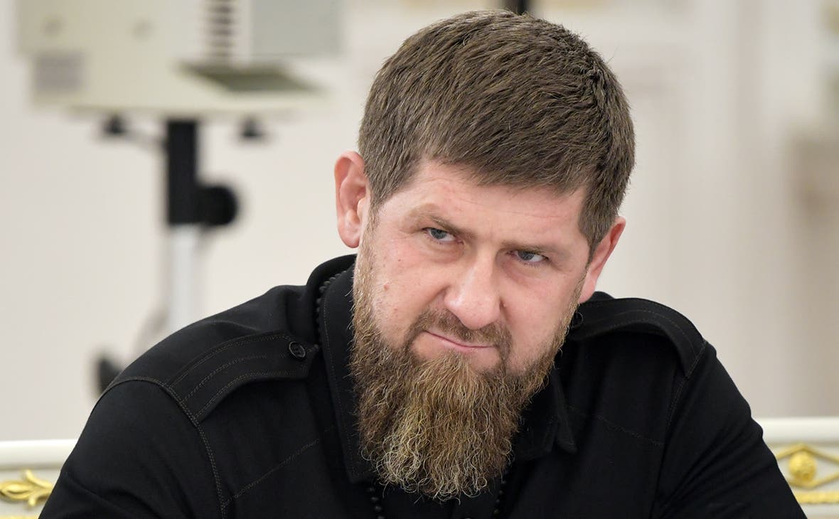 Кадыров приказал лечить тех, кто отказался от вакцины, в последнюю очередь