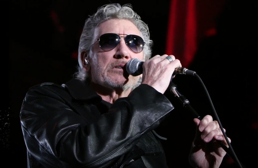 Вокалист Pink Floyd грязно обругал Цукерберга за политику цензуры Facebook