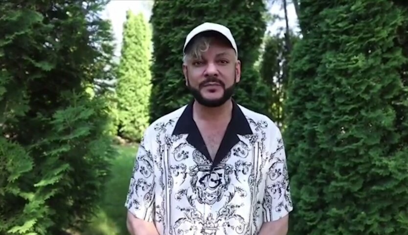 Киркоров заявил, что гордится новым статусом в Украине и запел "Рідна мати моя"