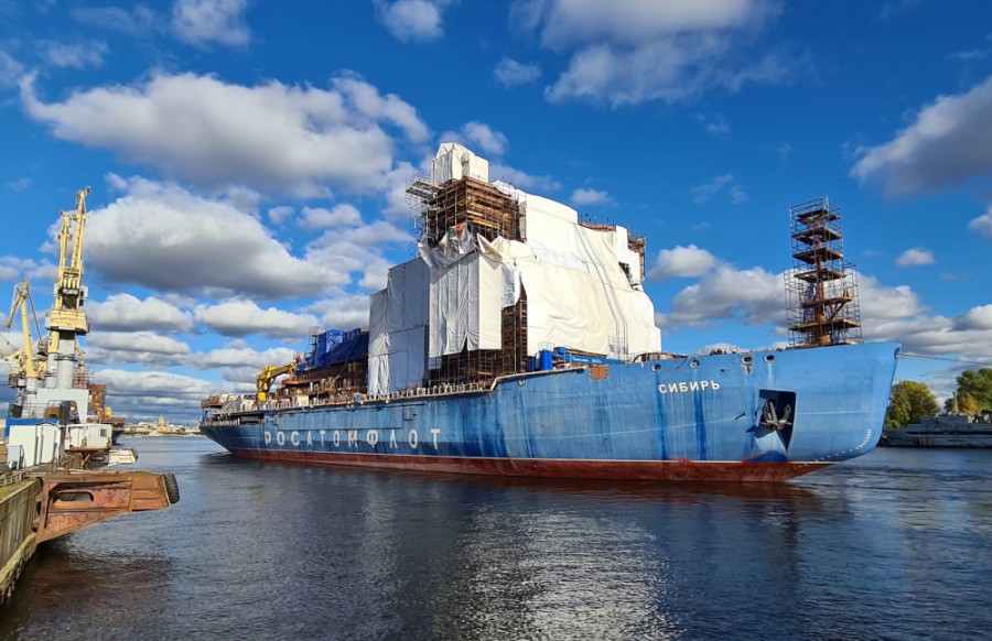 В России начались испытания второго «плавучего Чернобыля» – ледокола «Сибирь»