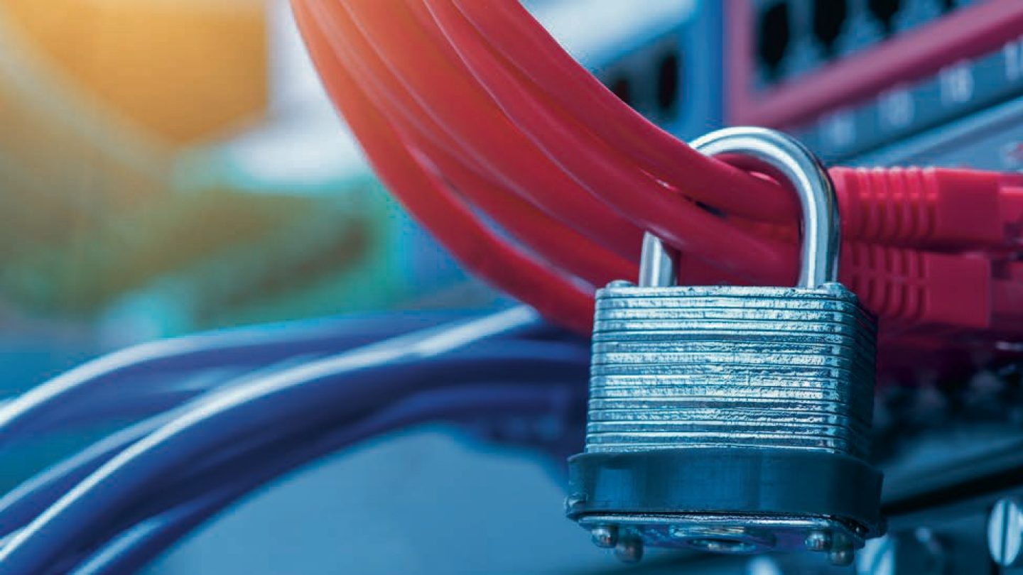 СМИ сообщили об успешных испытаниях по отключению Рунета от глобальной Сети