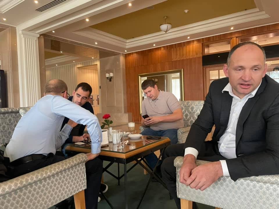 Трускавец – это декорация для тех, кто стоит выше закона. Для тех, кого от любых уголовных дел защищают не адвокаты, а сам Владимир Зеленский