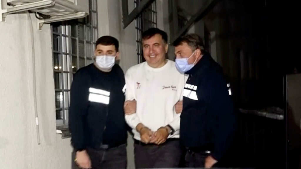 «Я фактически являюсь личным узником Путина». Михаил Саакашвили после ареста написал письмо Владимиру Зеленскому