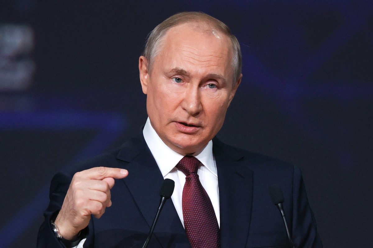 Путин назвал главного врага общества в России