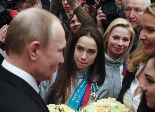 Вместо Кабаевой: политолог назвал новую жену Путина