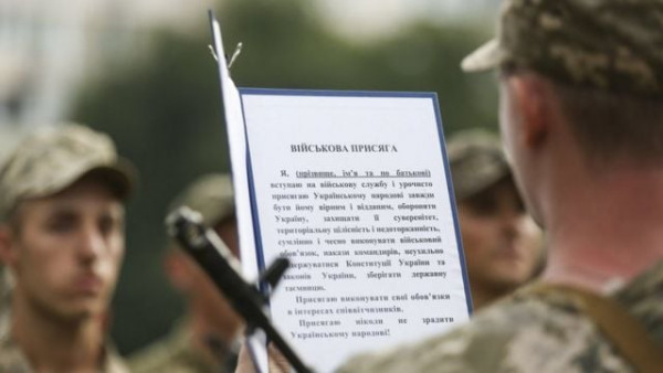 Когда армия красит генеральские заборы - это унизительно...