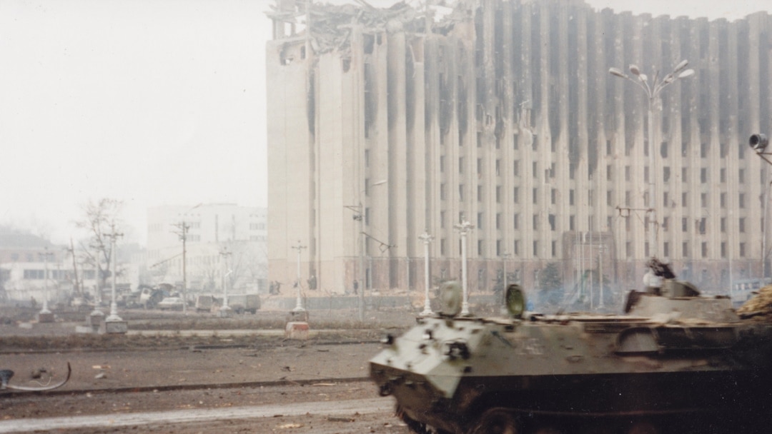 Помощник командира полка Кадырова назвал российских военных “свиньями и оккупантами”