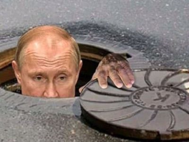 Путин поставил на карту свою жизнь, он исчерпал резерв и засел в бункере