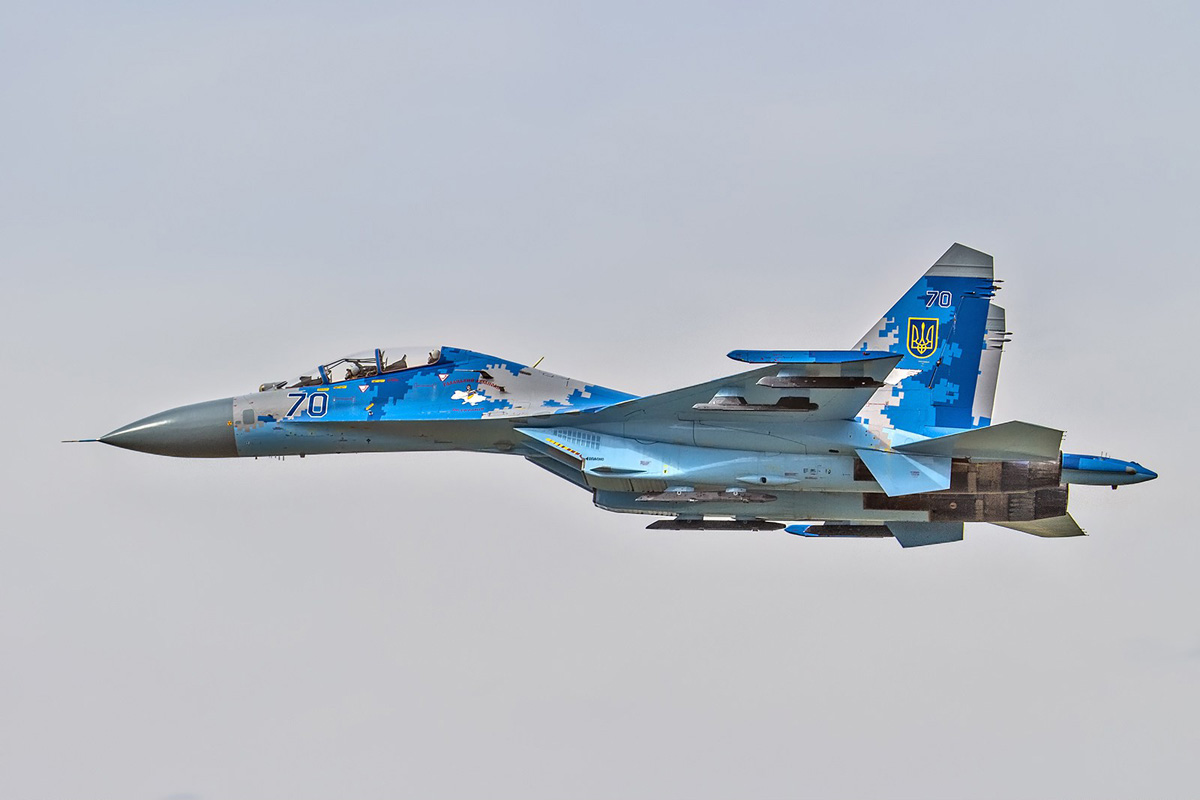 Украинская ПВО уничтожила два российских истребителя Су-35С: появились подробности