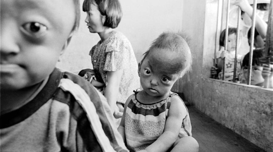 В русском языке запрещён ряд слов. Войну запрещено называть войной, и мордор-контроль велит называть её спецоперацией!