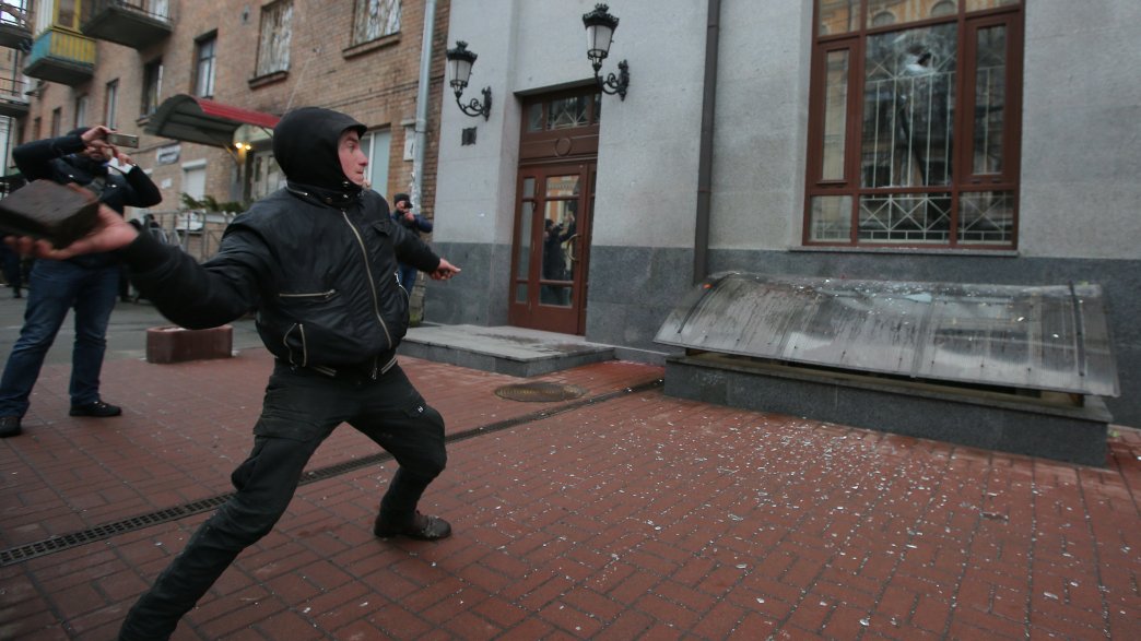 В России создают свой "Правый сектор" для борьбы с Путиным