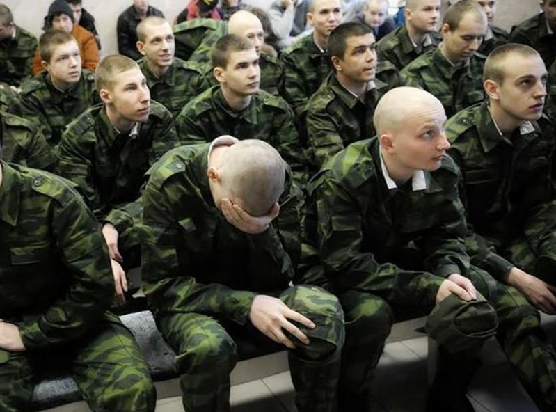 ❗️ В России заканчивается "пушечное мясо" – начинают "грести по сусекам" (Видео)