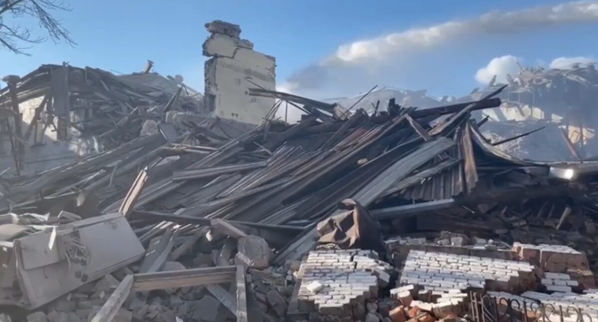 В Запорожье показали «склад с иностранным оружием», который атаковала Россия (Видео)