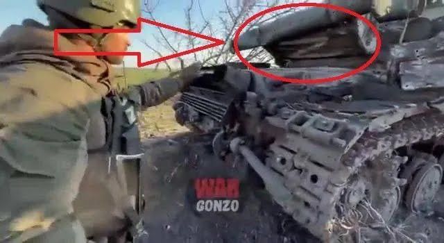 Российские пропагандисты устроили шоу с "украинским" танком, но забыли стереть рашистский символ Z. Фото и Видео